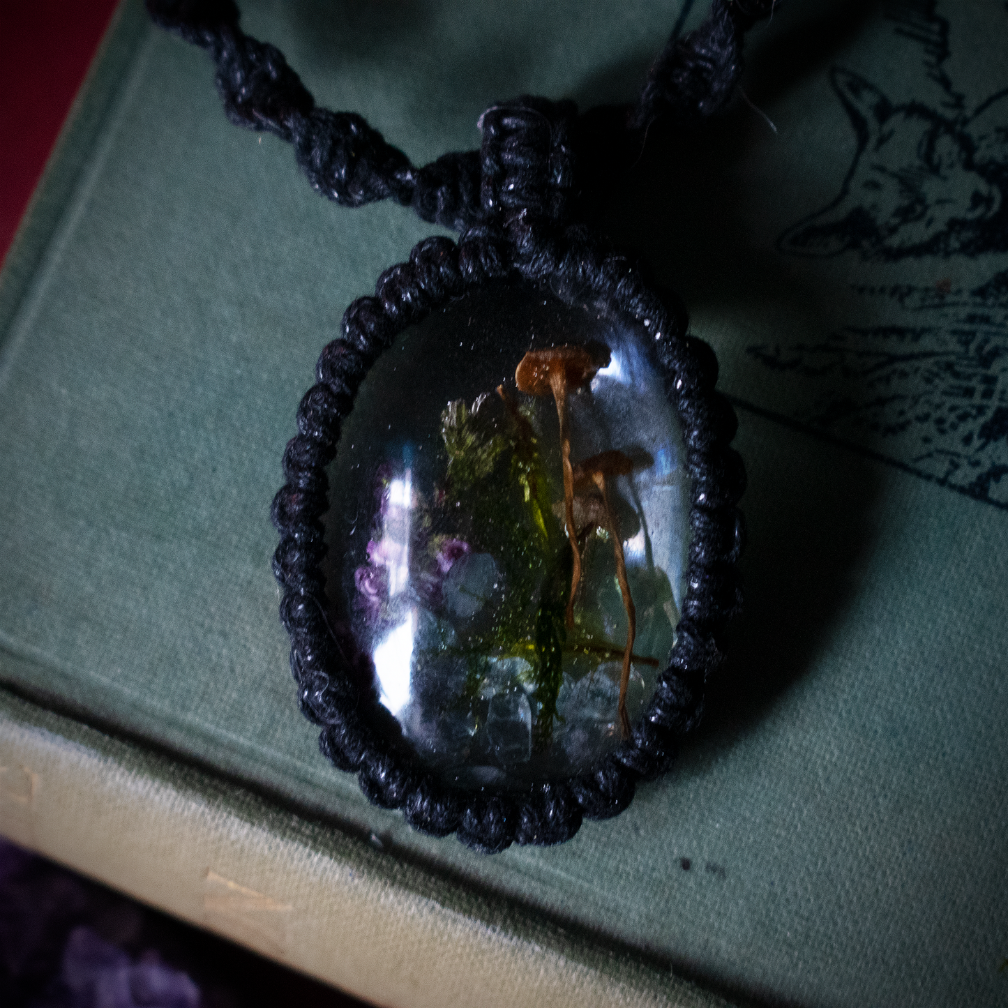 Heart of the Moors Necklace (Black)